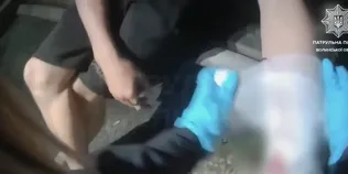 У Луцьку рятували юнака з закривавленою рукою (відео)