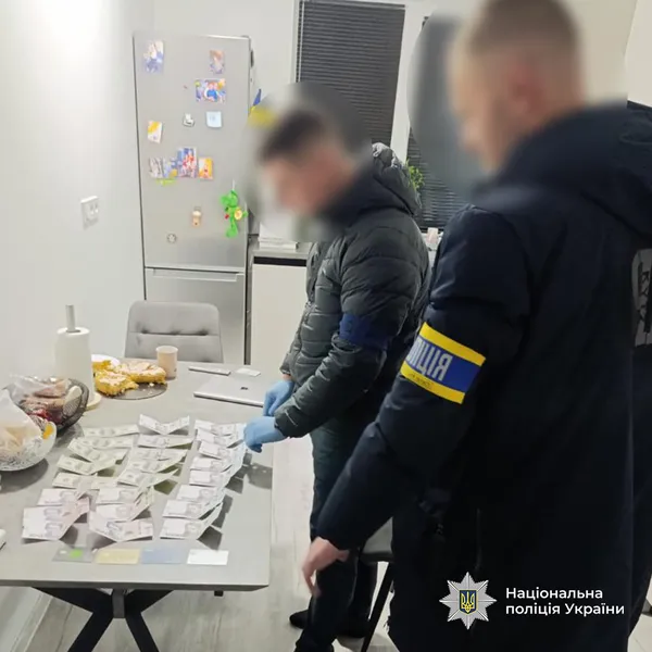 Ціна питання – $4000: на Волині затримали двох працівників ТЦК за допомогу ухилянтам