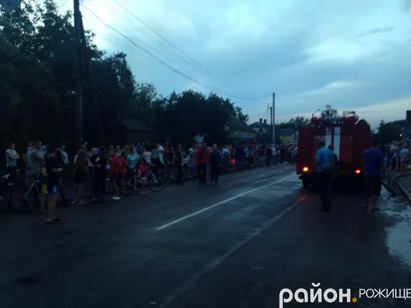 У Рожищі згоріли 250 квадратних метрів ринку (фото) 