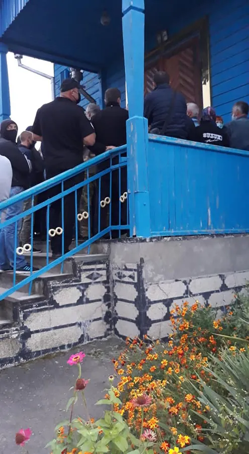 На Волині між вірянами конфлікт: храм опечатали