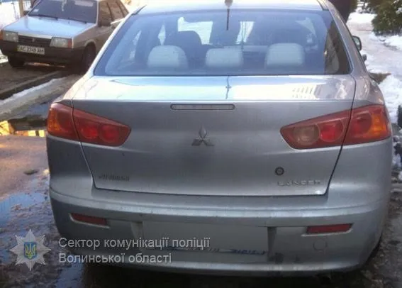 У Луцьку спіймали трьох квартирних злодіїв (фото)