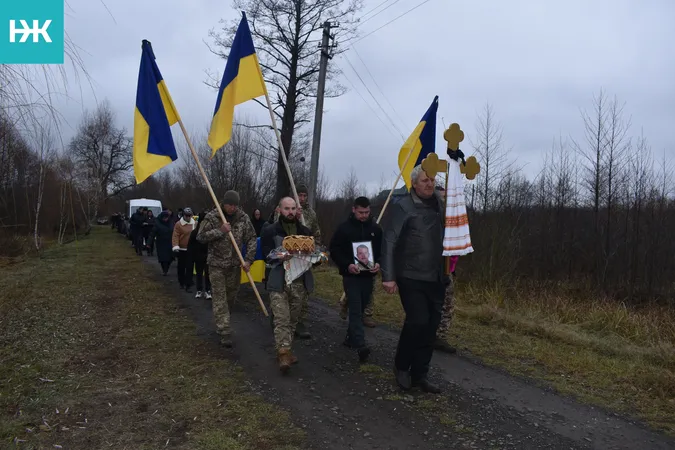 На Волині попрощалися із померлим захисником Анатолієм Столярчуком (фото)