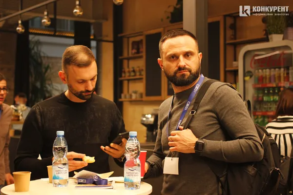 Перспективний ринок без правил гри: у Луцьку обговорили проблеми автобізнесу (фото, відео)