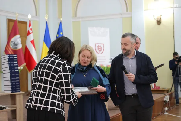 Видання року: у Луцьку презентували 14-томник текстів Лесі Українки (фото)