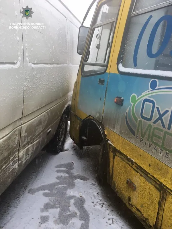 У Луцьку за день сталося більше 10 аварій (фото)