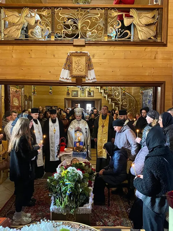 Загинув за тиждень до першої річниці шлюбу: Володимир попрощався з Євгенієм Піндасом