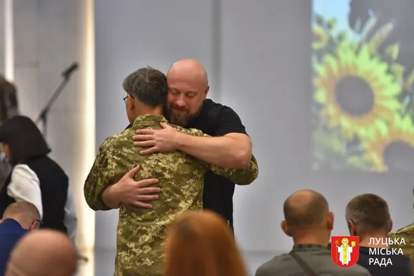 У Луцьку захисникам вручили державні нагороди та відзнаки міського голови (фото)