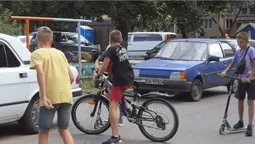 «Вони били мою подружку Свєту», – все про сварку між луцькими дітьми та бабусями