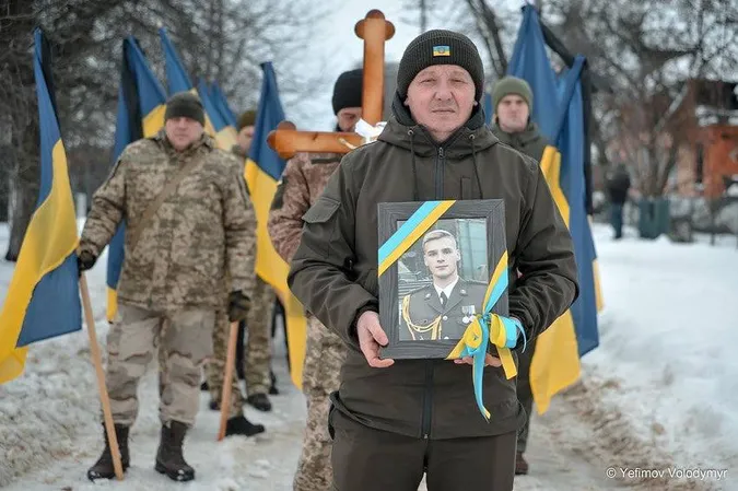 На Волині попрощались із загиблим захисником Максимом Багнюком (фото)