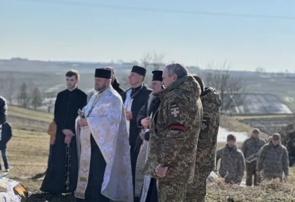 Їхав у відпустку, а повернувся «на щиті»: на Волині попрощалися з воїном Анатолієм Стасюком (фото)