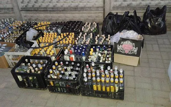На Волині ліквідували підпільний цех виробництва алкоголю з оборотом майже на півмільйона гривень