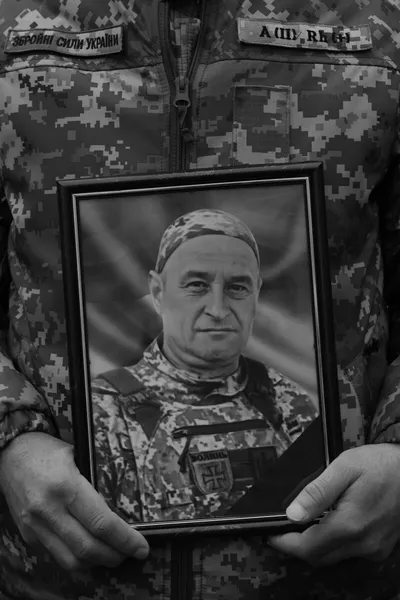 У Луцьку попрощалися з трьома загиблими на Донеччині військовими (фото)