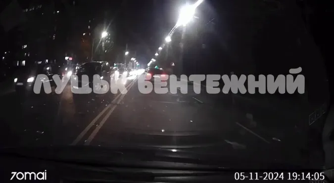 У Луцьку на Набережній зіткнулися дві автівки (відео)