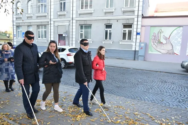 Представники Луцькради провели день в темряві (фото) 