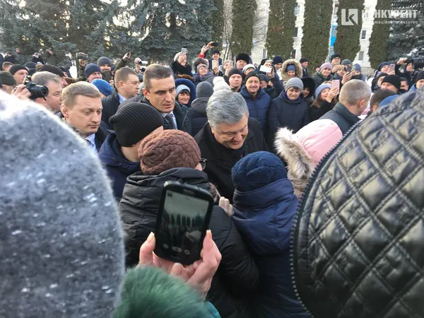 Порошенко вибачився перед ківерчанами