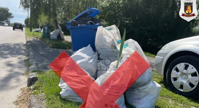 У Луцьку дорогу на Ковельський перетворили на сміттєзвалище (фото)