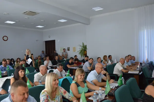 Зранку, як завжди веселі та повні енергії депутати Луцькради