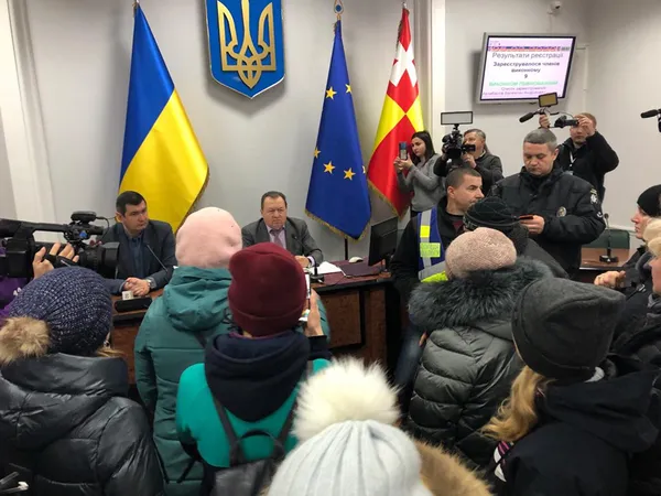 Міськрада захищає інтереси лучан, – Пустовіт відповів підприємцям зі Старого ринку (фото, оновлено)
