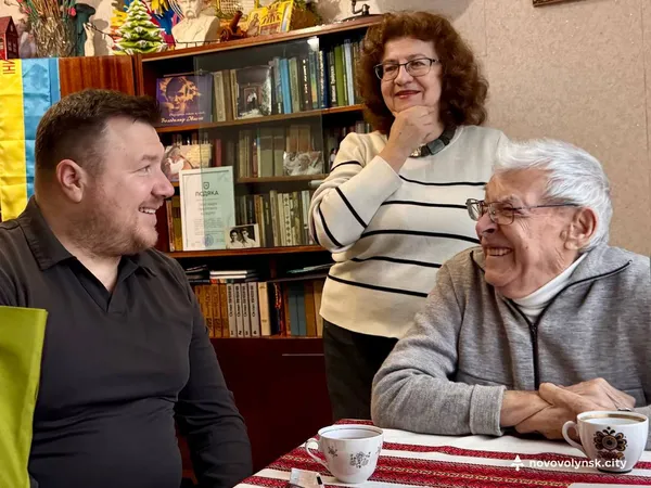 В Нововолинську відомий композитор відзначив 94-й день народження (фото)