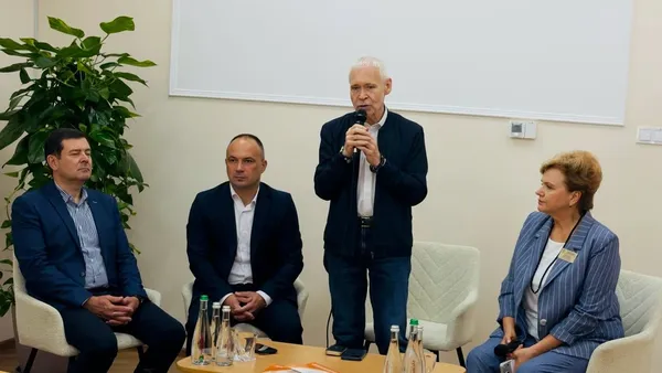 Одне завдання – вистояти: мер Харкова Ігор Терехов приїхав до Луцька (фото)