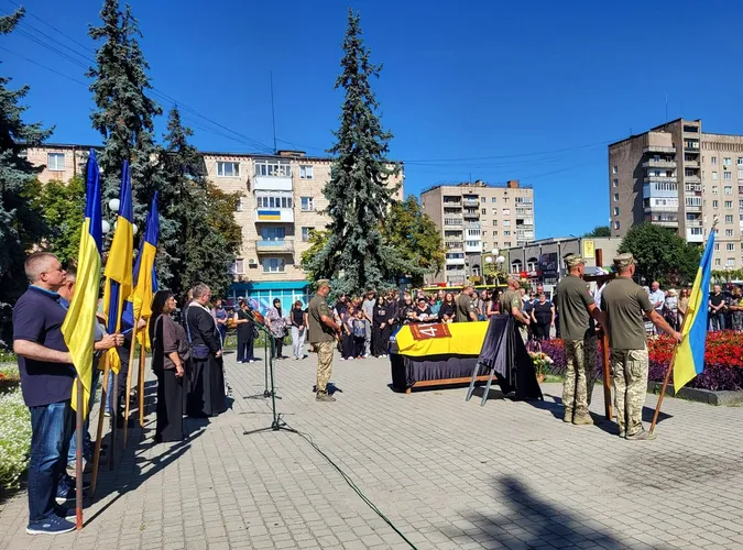 У Ковелі попрощались з Героєм Олегом Бортіком