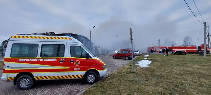 Пожежу на птахофабриці в Нововолиську гасив робот із Рівненщини (фото)