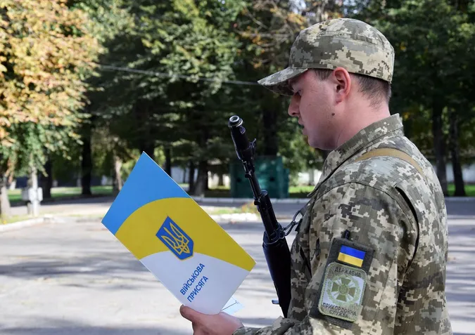 У Луцьку склали присягу прикордонники-новобранці (фото)