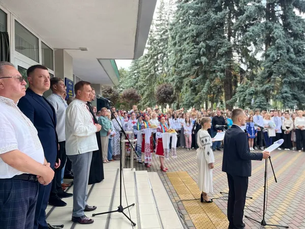 Тарас Шкітер привітав студентів педагогічного інституту з початком нового навчального року (фото, відео)