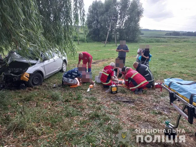 Хлопчику, який постраждав у моторошній аварії під Луцьком, шукають донорів крові