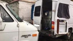 На Волині у двох бусах знайшли 6 тонн дизпалива (фото)