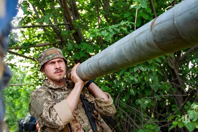 «Кошмаромобіль»: українські військові показали нову міні-РСЗВ (фото)