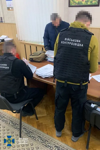 Посадовця з Міноборони підозрюють у розкраданні 1,5 млрд грн на закупівлі артснарядів (фото)