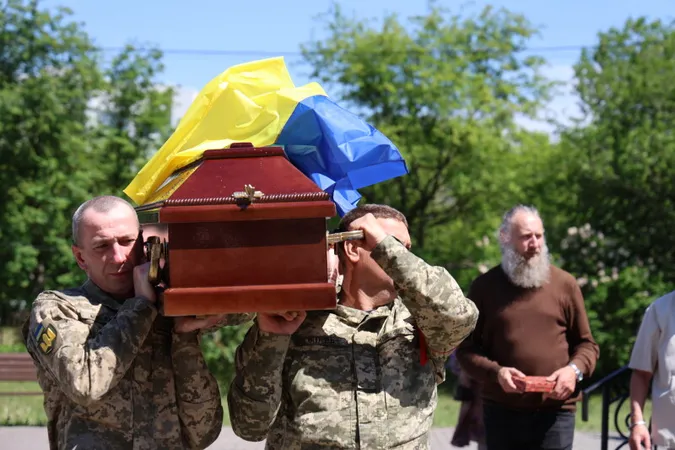 На Волині попрощалися із Захисником Віктором Миколайчуком (фото)
