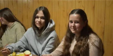 Котлети, нагетси, пюре та банан: як годують школярів у Заборольському ліцеї №32 (фото)