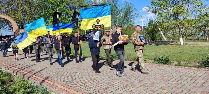На Волині попрощалися із воїном Петром Кондрацьким (фото)