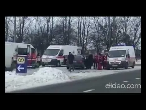 Під Луцьком на АЗС сталась аварія з потерпілими (фото, відео)