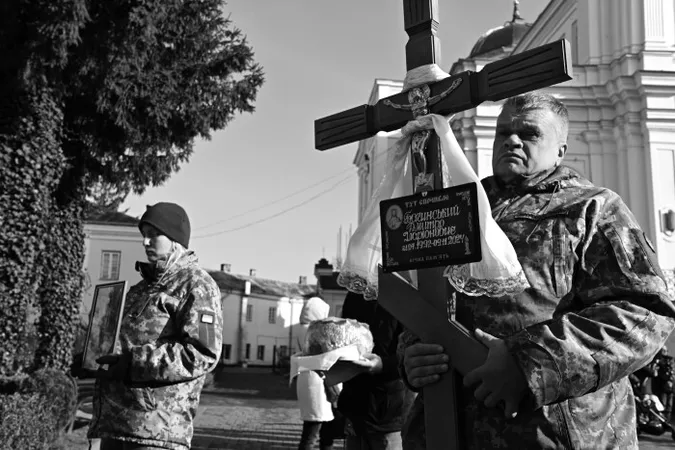 Загинув на Донеччині: у Луцьку попрощалися з 32-річним Дмитром Бачинським (фото)