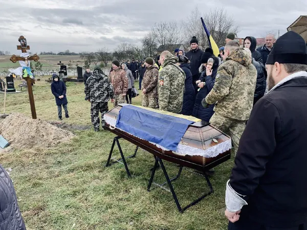На Волині попрощалися із воїном Анатолієм Левончуком (фото)
