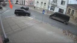 У Луцьку камери упіймали водія «крузака», який плутає право і ліво (відео)