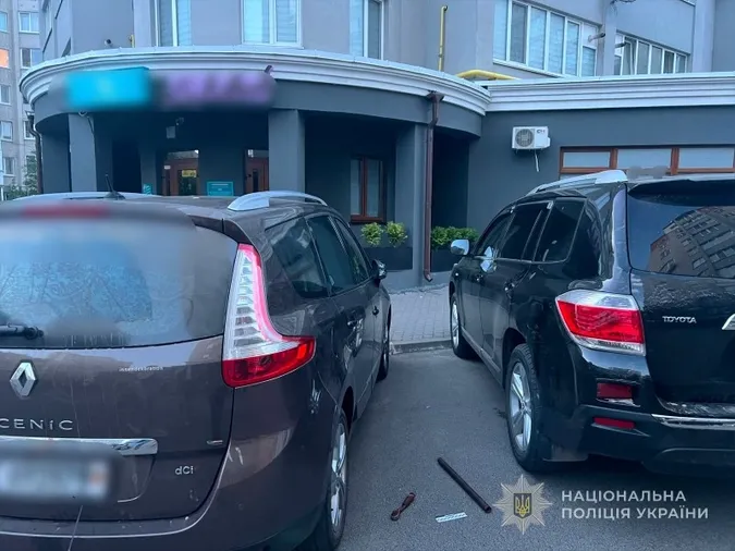 Лупив металевою трубою: у Луцьку кривава колотнеча закінчилася лікарнею
