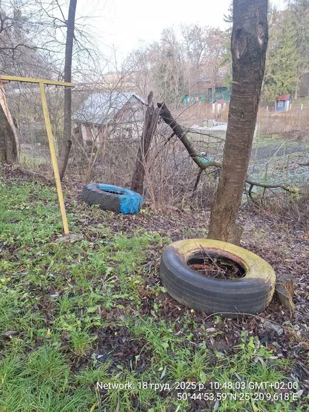 У Луцьку муніципали демонтували незаконні обмежувачі руху для екстрених служб (фото)