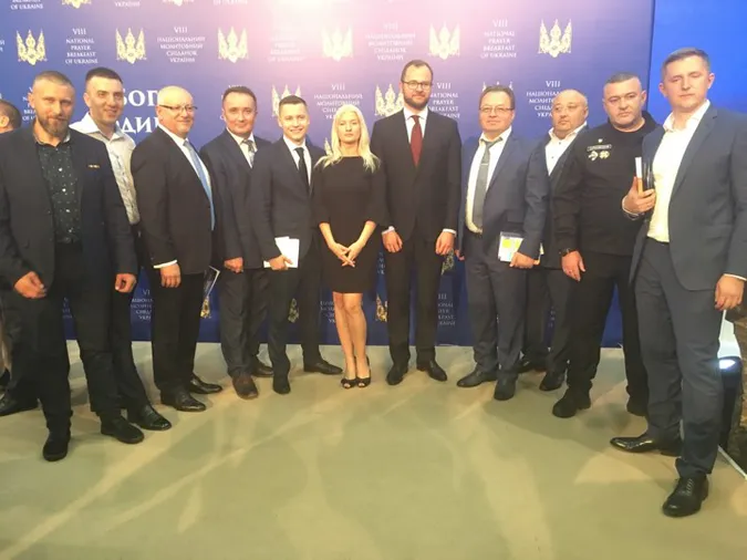 Волиняни поїхали до Києва на молитовний сніданок (фото)