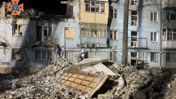 Кількість загиблих від ворожого удару в Запоріжжі зросла до 13