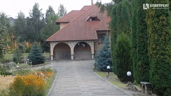 Як розбагатіли керівники апеляційного суду Волині