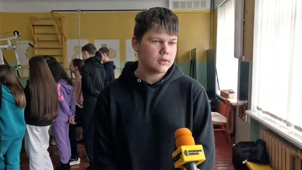 Дрони, рації, такмед: для луцьких школярів влаштували вишкіл (відео)