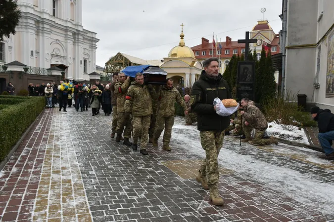 У Луцьку попрощалися із загиблим на Луганщині Олександром Вдовичем (фото)