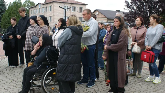Купив будинок, а пожити не встиг: на Волині попрощалися з Героєм Віталієм Гандзюком (фото)