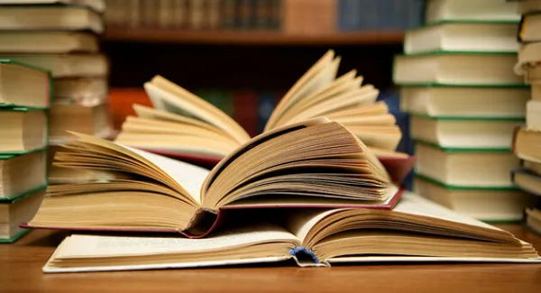 Який формат читання краще – книги чи гаджети