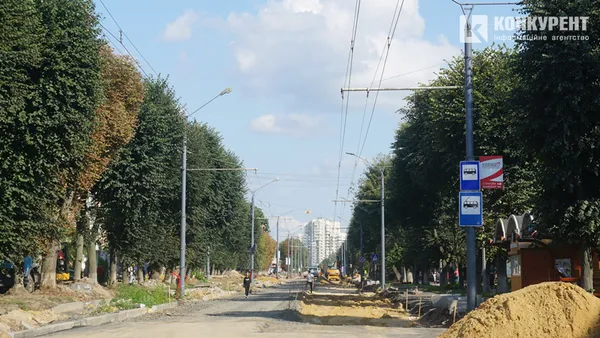 Упорядкують до 1 вересня: що коїться на проспекті Волі у Луцьку (фото)