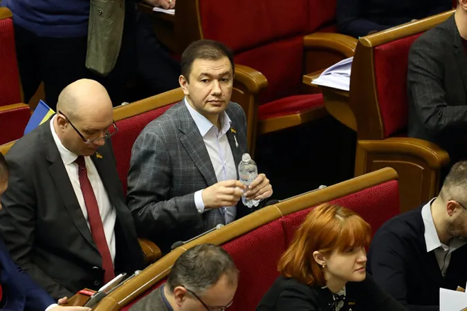 Тесть Зеленського працює помічником «слуги народу»